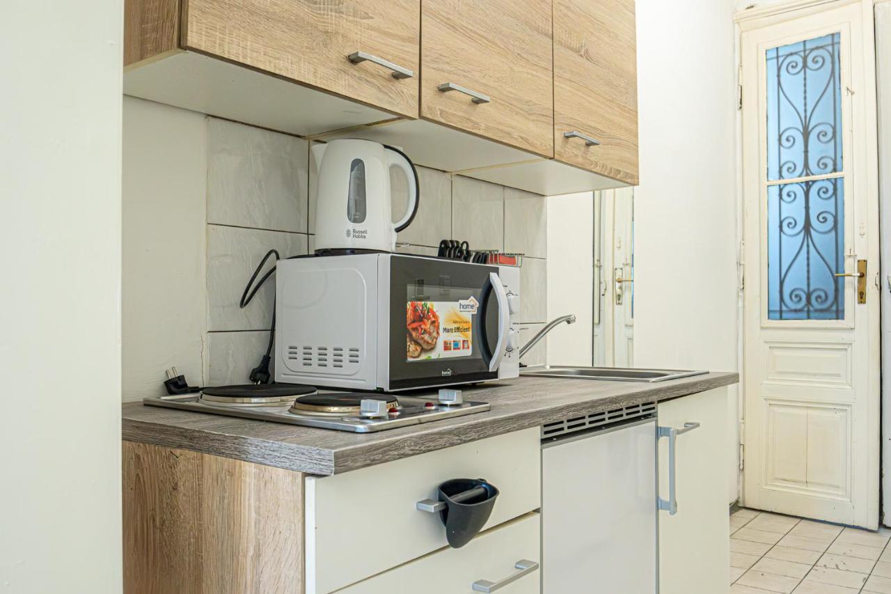 Modern Comforts: Chic Studio Apt Centrally Located Wien Ngoại thất bức ảnh
