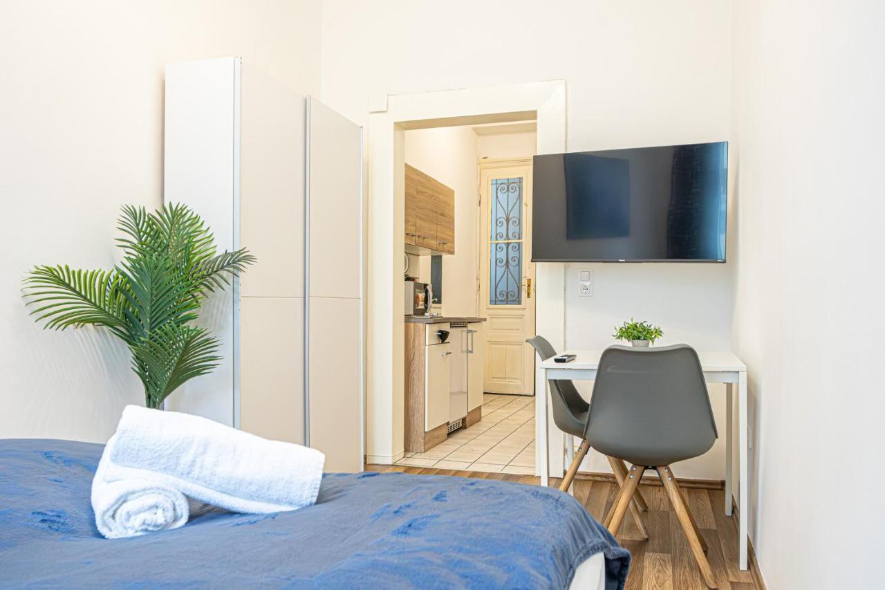 Modern Comforts: Chic Studio Apt Centrally Located Wien Ngoại thất bức ảnh