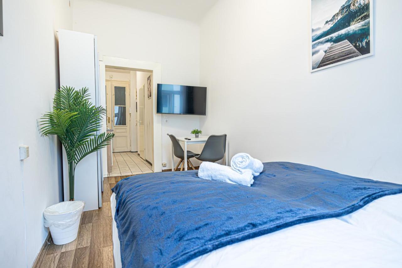 Modern Comforts: Chic Studio Apt Centrally Located Wien Ngoại thất bức ảnh